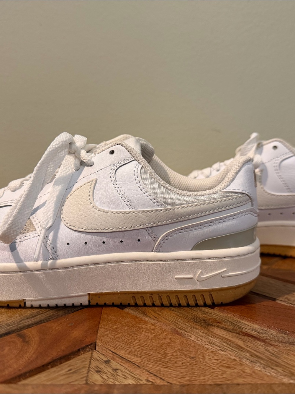 Nike Gamma Force
White Light Bone (Women's)